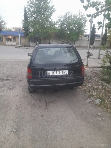 Opel Astra 1994, 393,300 km - 1.8 l - Yevlax