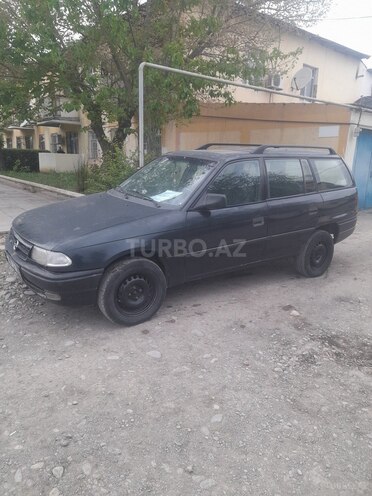 Opel Astra 1994, 393,300 km - 1.8 l - Yevlax