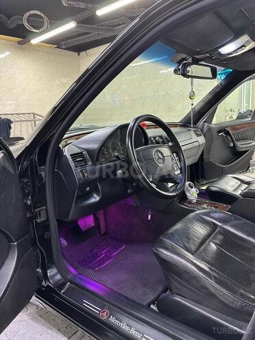 Mercedes C 230 1999, 256,627 km - 2.3 l - Bakı