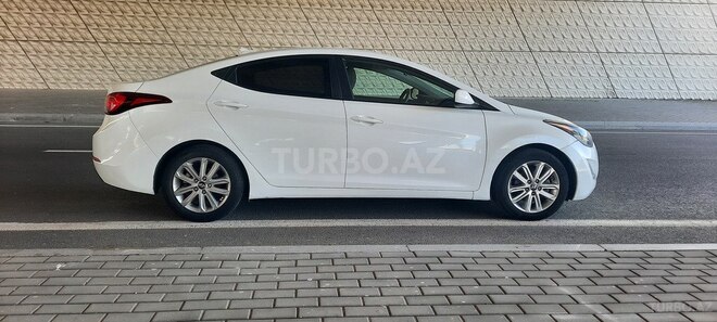 Hyundai Elantra 2015, 119,000 km - 1.8 l - Bakı