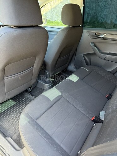 Skoda Rapid 2021, 88,300 km - 1.6 l - Bakı