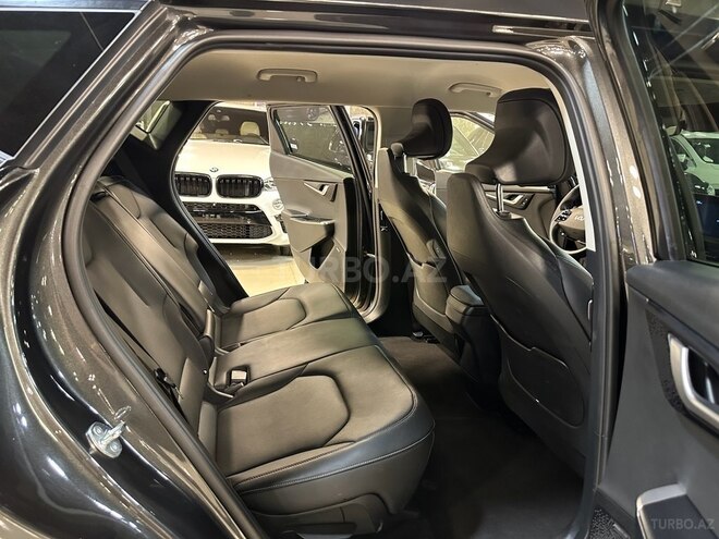 Kia EV6-13