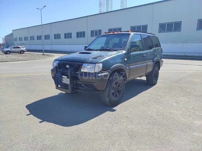 Nissan Terrano 2001, 320,000 km - 3.2 l - Bakı