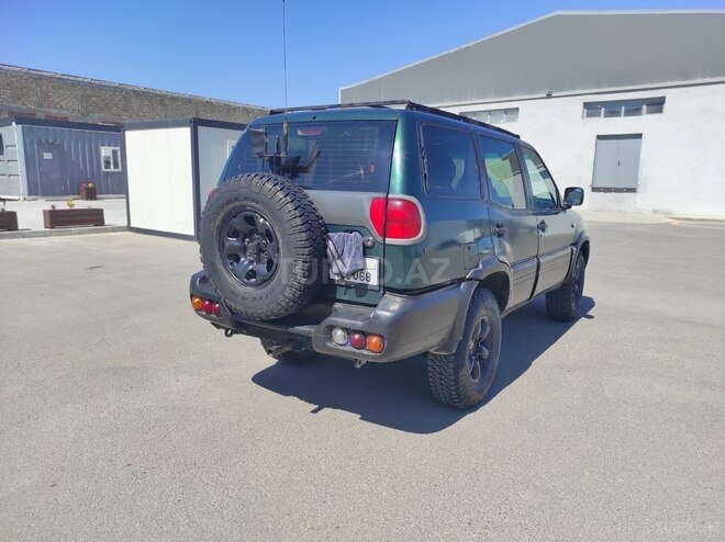 Nissan Terrano 2001, 320,000 km - 3.2 l - Bakı