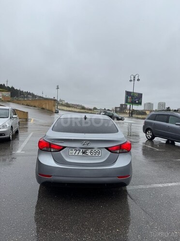 Hyundai Elantra 2015, 131,000 km - 1.8 l - Bakı