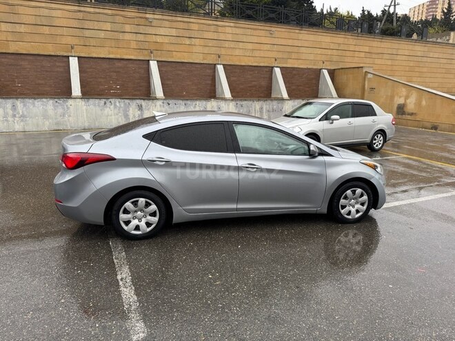 Hyundai Elantra 2015, 131,000 km - 1.8 l - Bakı