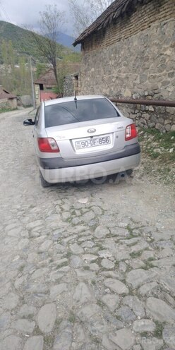 Kia Rio 2008, 296,000 km - 1.4 l - Şəki