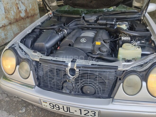 Mercedes E 240 1998, 325,000 km - 2.4 l - Mingəçevir
