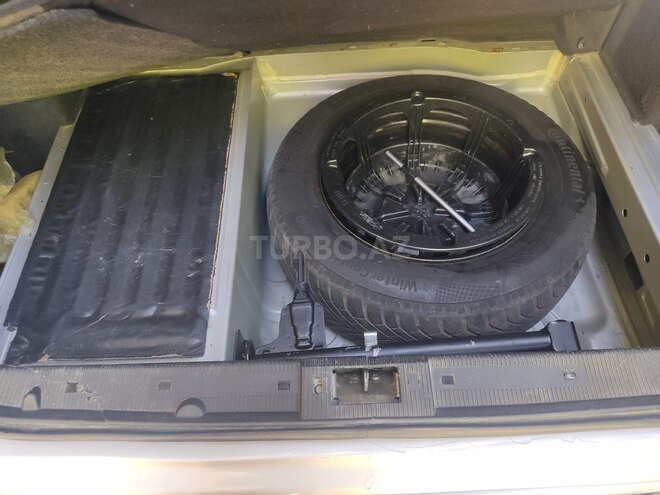 Mercedes E 240 1998, 325,000 km - 2.4 l - Mingəçevir