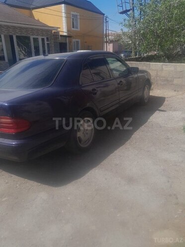 Mercedes E 240 1998, 379,000 km - 2.4 l - Bakı