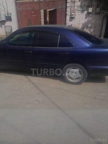 Mercedes E 240 1998, 379,000 km - 2.4 l - Bakı