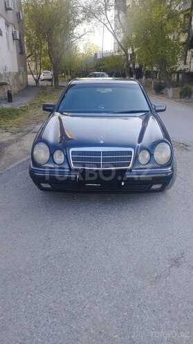 Mercedes E 230 1995, 270,000 km - 2.3 l - Sumqayıt