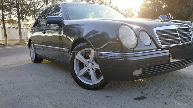 Mercedes E 230 1995, 270,000 km - 2.3 l - Sumqayıt