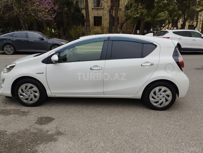 Toyota Aqua 2017, 132,000 km - 1.5 l - Bakı