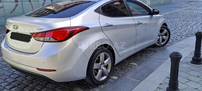 Hyundai Avante 2015, 180,000 km - 1.6 л - Bakı