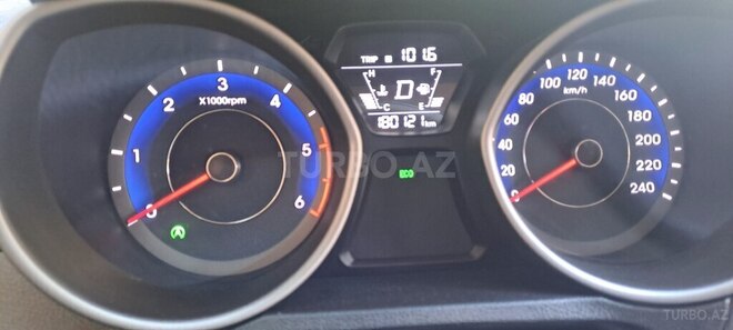 Hyundai Avante 2015, 180,000 km - 1.6 л - Bakı