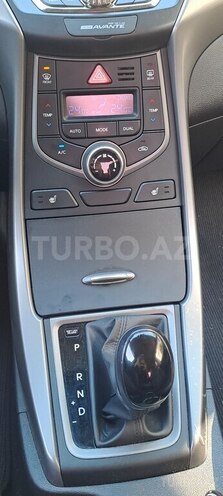 Hyundai Avante 2015, 180,000 km - 1.6 л - Bakı
