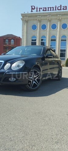 Mercedes E 280-2