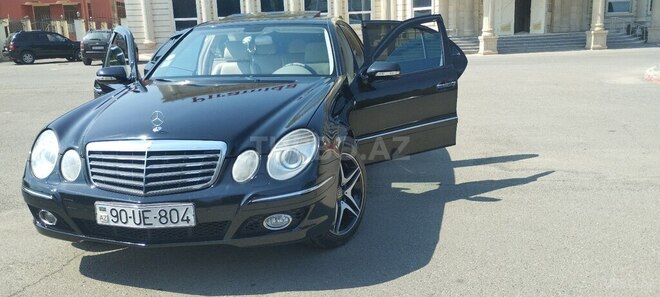 Mercedes E 280-4