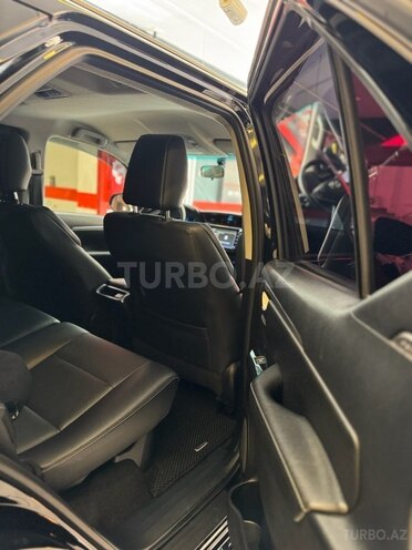 Toyota Fortuner-6