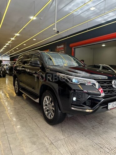 Toyota Fortuner-2