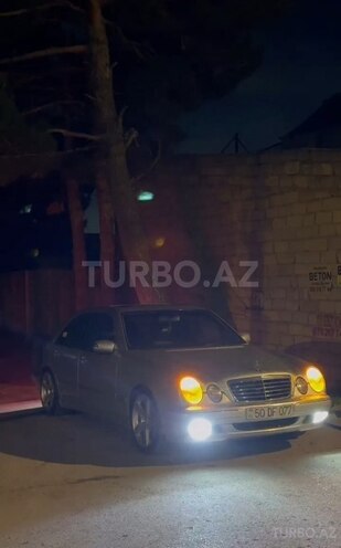 Mercedes E 240 2000, 352,000 km - 2.4 l - Sumqayıt
