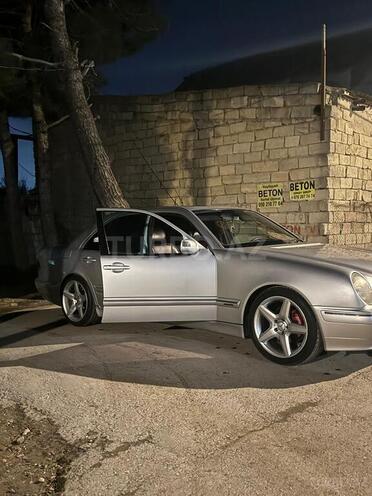 Mercedes E 240 2000, 352,000 km - 2.4 l - Sumqayıt