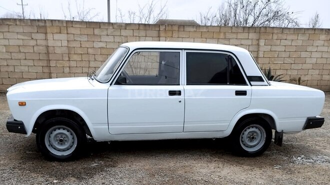 LADA (VAZ) 2107 2006, 45,216 km - 1.6 l - Salyan