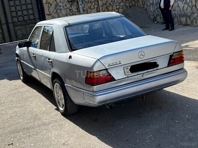 Mercedes E 200 1992, 330,000 km - 2.0 l - Bakı