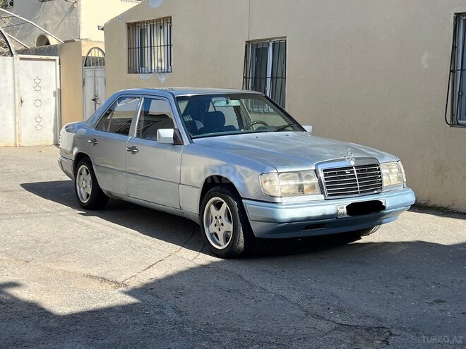 Mercedes E 200 1992, 330,000 km - 2.0 l - Bakı