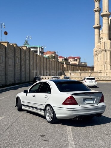 Mercedes C 200 2001, 295,000 km - 2.0 l - Bakı