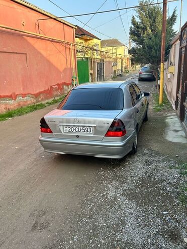 Mercedes C 220 d 1999, 297,598 km - 2.2 l - Beyləqan