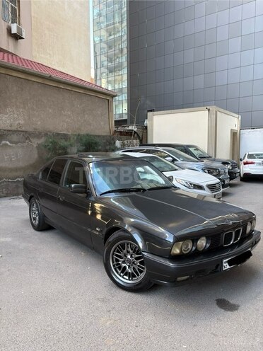 BMW 520 1995, 296,000 km - 2.0 l - Bakı