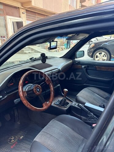 BMW 520 1995, 296,000 km - 2.0 l - Bakı