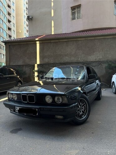 BMW 520 1995, 296,000 km - 2.0 l - Bakı