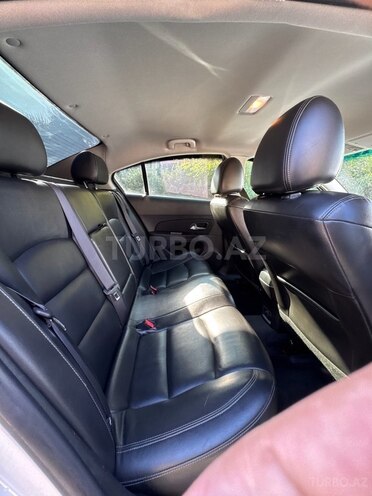 Chevrolet Cruze-9