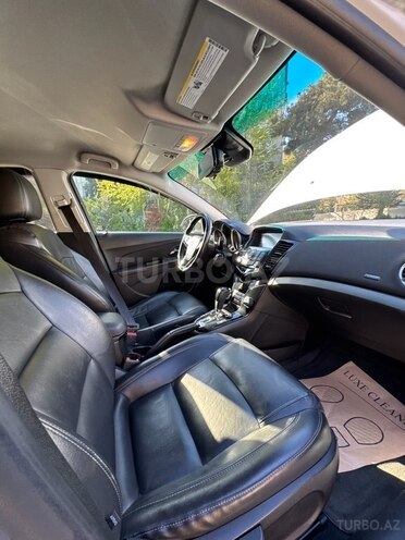 Chevrolet Cruze-8