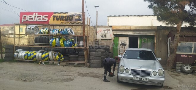 Mercedes E 200 1997, 363,500 km - 2.0 l - Bakı