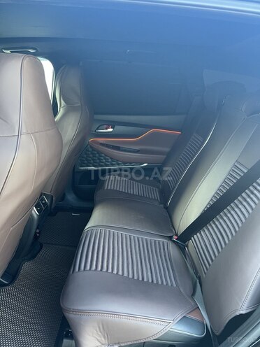 Hyundai Santa Fe-15