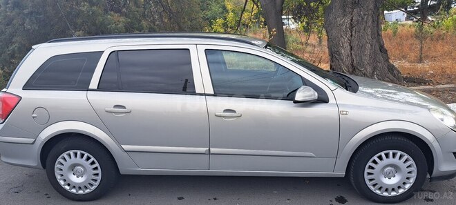 Opel Astra 2009, 198,000 km - 1.4 l - Şəmkir