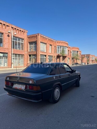 Mercedes 190 1989, 245,000 km - 2.0 l - Gəncə