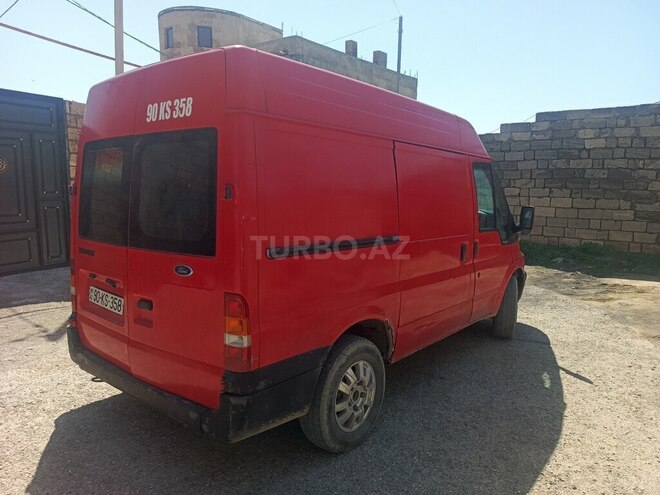 Ford Transit-6