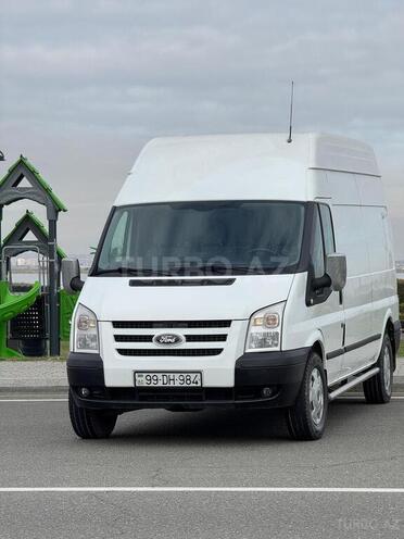 Ford Transit-8