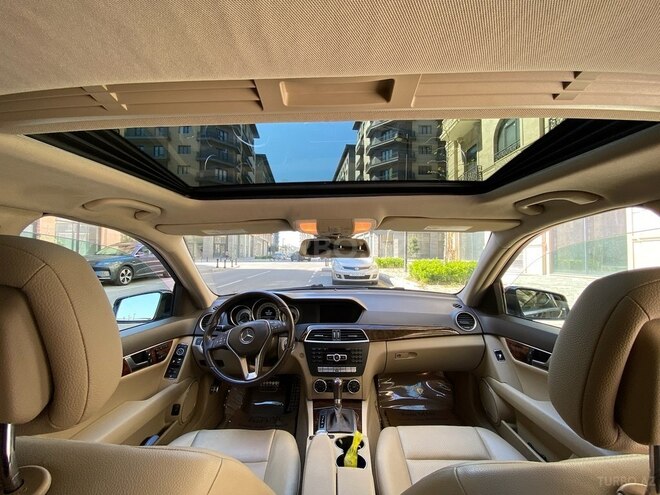 Mercedes C 250-13