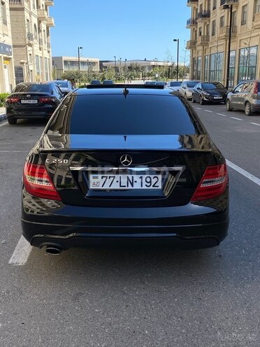 Mercedes C 250-10