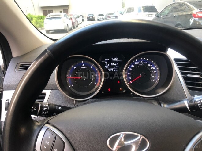 Hyundai Avante 2015, 142,000 km - 1.6 l - Bakı