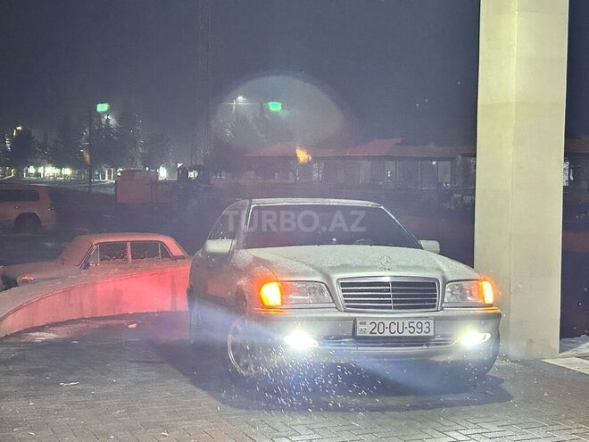 Mercedes C 220 d 1999, 297,598 km - 2.2 l - Beyləqan
