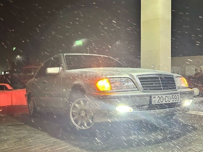 Mercedes C 220 d 1999, 297,598 km - 2.2 l - Beyləqan