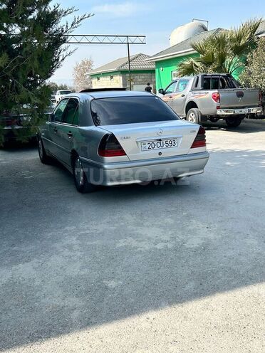 Mercedes C 220 d 1999, 297,598 km - 2.2 l - Beyləqan