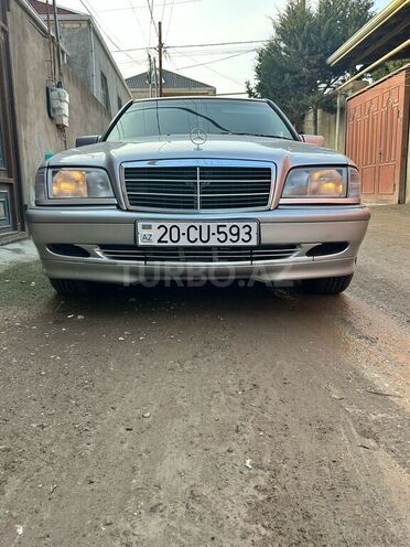 Mercedes C 220 d 1999, 297,598 km - 2.2 l - Beyləqan